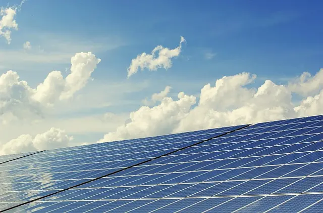 Comment Choisir un Onduleur Électrique Efficace pour Votre Maison