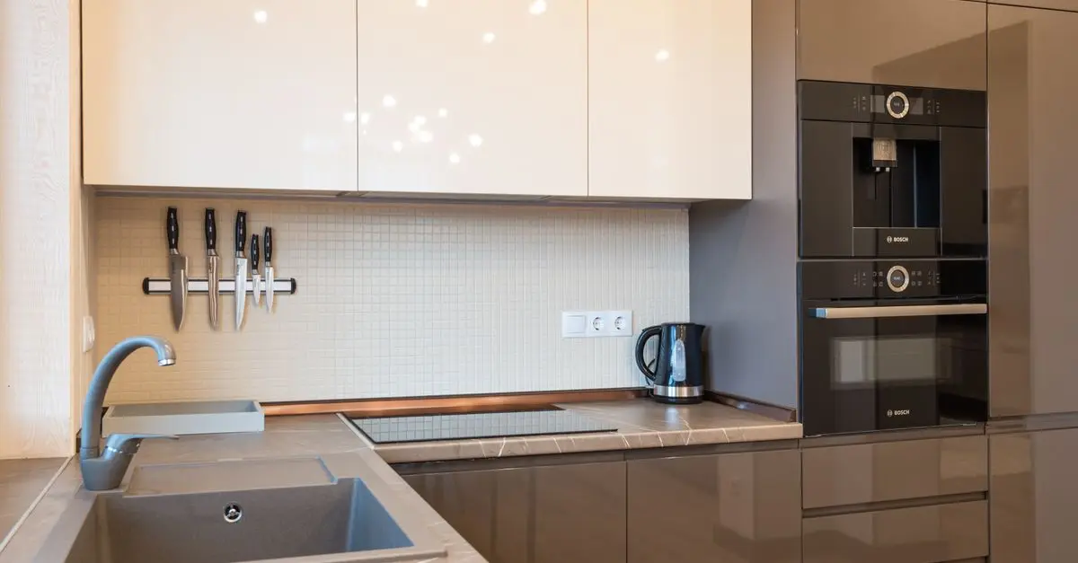 Les 7 Équipements Électriques Indispensables pour Chaque Maison