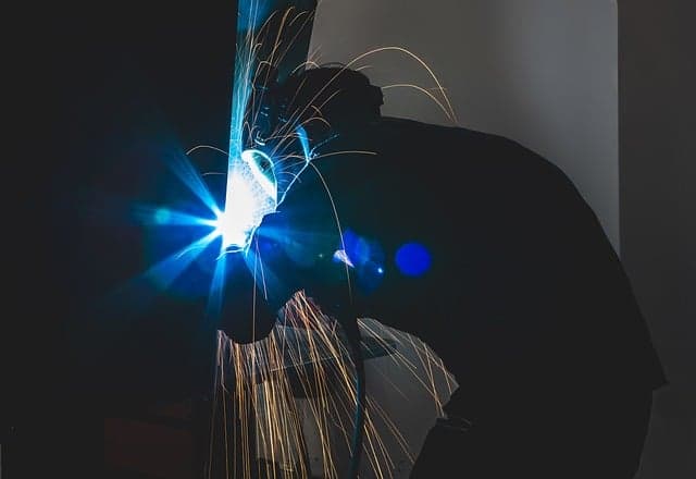 Les Meilleures Pratiques pour Entretenir vos Équipements Électriques